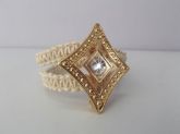 Cód:PS14- Pulseira Macramê com Losango Dourado e Strass