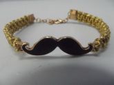 Cód:PS24- Pulseira Bigode Dourada