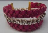 Cód:PS32- Pulseira Couro Trançado Rosa com Strass Svarovski.